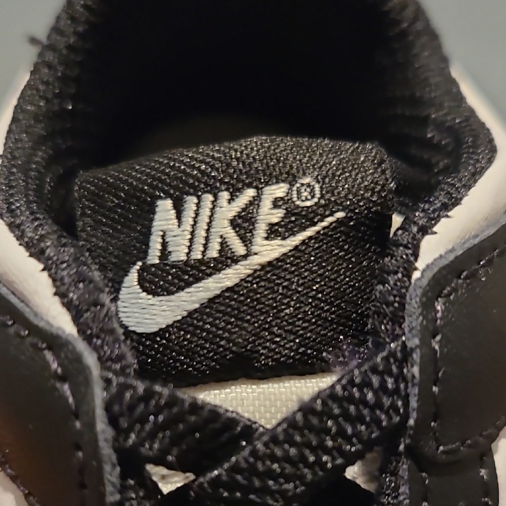 Nike Kids Black and White Sneakers - Picture 2 of 7